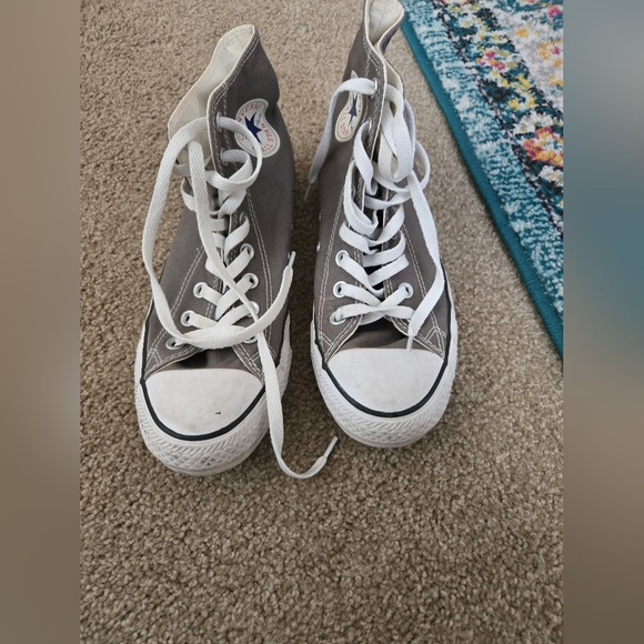 High Top Converse - Picture 3 of 7